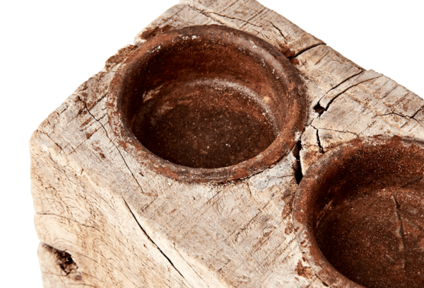 Küünlaalus Treasure