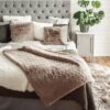 Skinnwille pleed valge