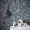 Sandberg tapeet Hollie, Dark Blue 232-76