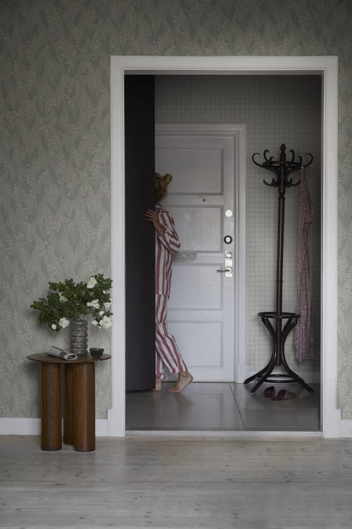 Sandberg tapeet Liljekonvalj, Sage Green 479-38