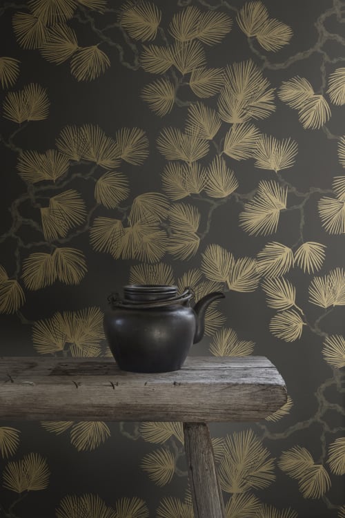 Sandberg tapeet Pine, Black 804-99
