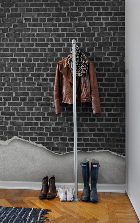 Rebel Walls pilttapeet Well-Worn Brick Wall, Black R12222