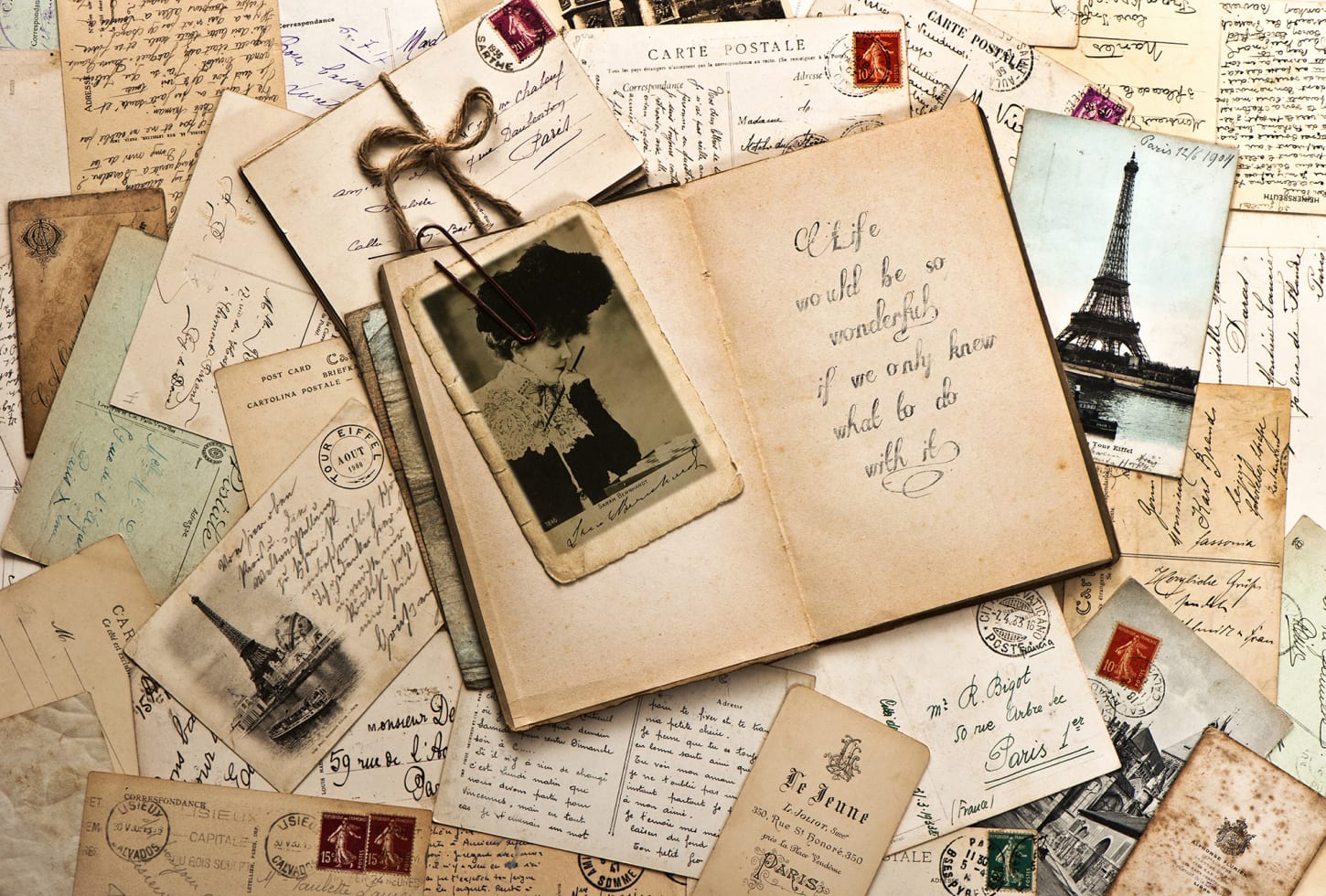 Rebel Walls pilttapeet From Paris With Love R12301