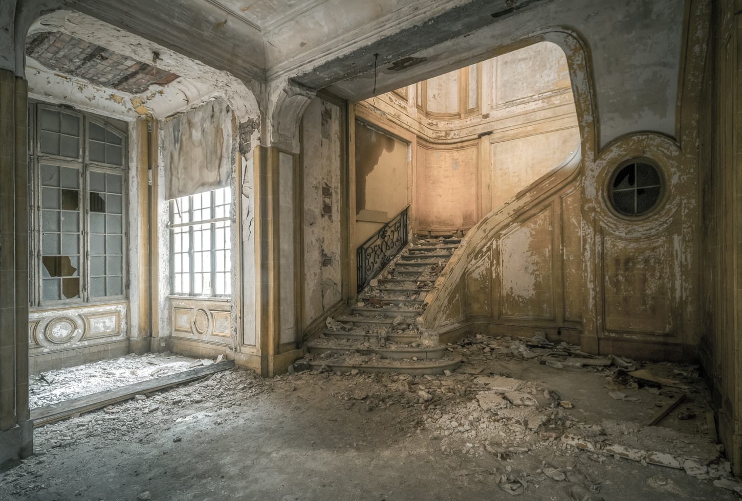 r14341_product Rebel Walls pilttapeet Raw Chateau R14341