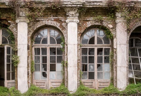 r16031_product Rebel Walls pilttapeet Ruin Romance R16031