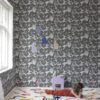 Rebel Walls tapeet Treehouse, Graphite R18011