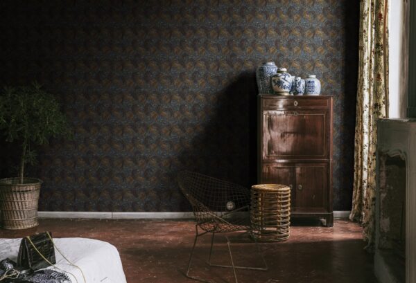 Rebel Walls tapeet Year Of The Tiger, Midnight R19212