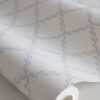Sandberg tapeet Trellis, Misty Blue S10303