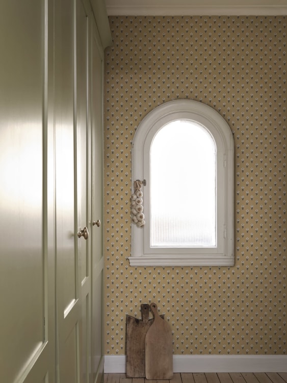 Sandberg tapeet Betty, Honey S10375
