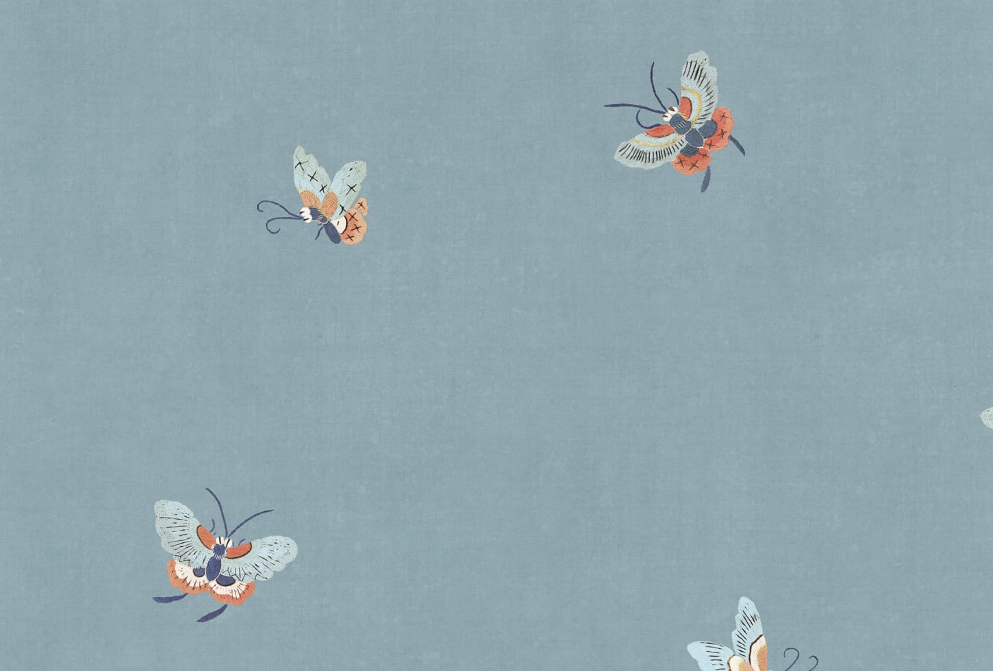 Sandberg tapeet Butterflies, Misty Blue S10448