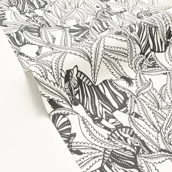 154306 Caselio tapeet Hiding