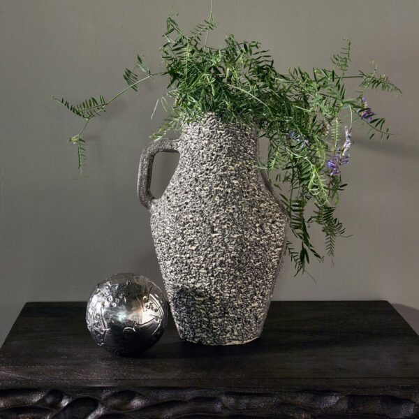 De Eekhoorn vaas Collection