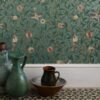 Morris & Co. tapeet Bird & Pomegranate