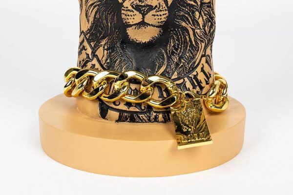 Bold Monkey abilaud Fother Mucker Lion