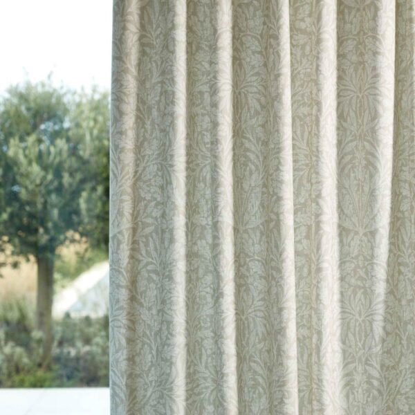 Morris & Co kangas Pure Acorn Wide Width