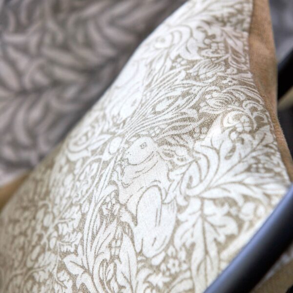 pure-brer-rabbit-print-morris-and-co-linen-fabric-226478-image02 Morris & Co kangas Pure Brer Rabbit Print