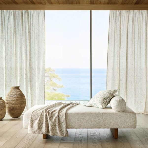 pure-willow-boughs-sheer-wide-width-morris-and-co-linen-fabric-227296-image02 Morris & Co kangas Pure Willow Boughs Sheer Wide Width