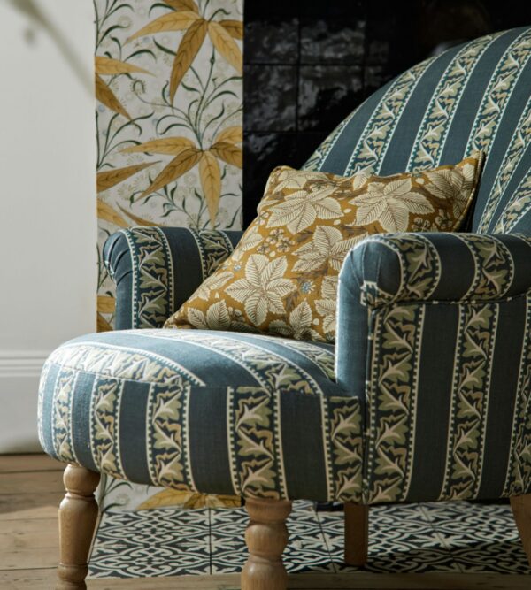 Morris & Co kangas Red Car Stripe