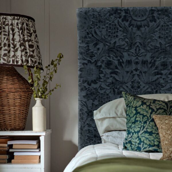 Morris & Co kangas Sunflower Caffoy Velvet