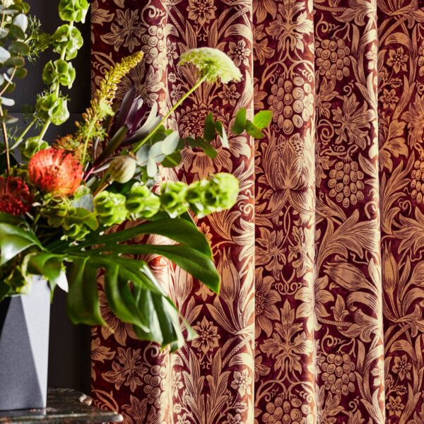 sunflower-velvet-morris-and-co-kermes-birch-fabric-236928-image03 Morris & Co kangas Sunflower Velvet