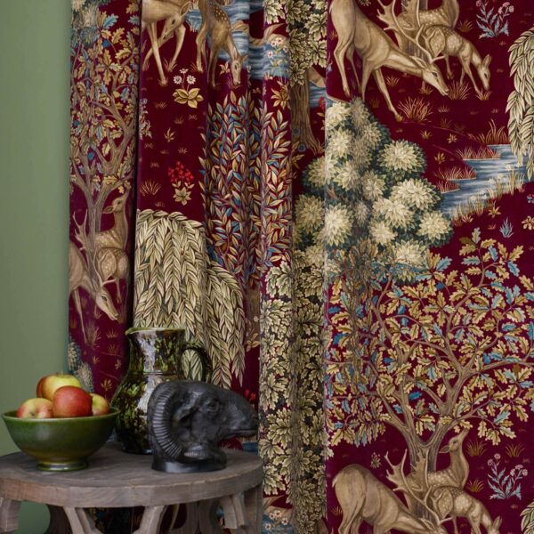 the-brook-velvet-morris-and-co-tapestry-red-fabric-224498-image03 Morris & Co kangas The Brook Tapestry