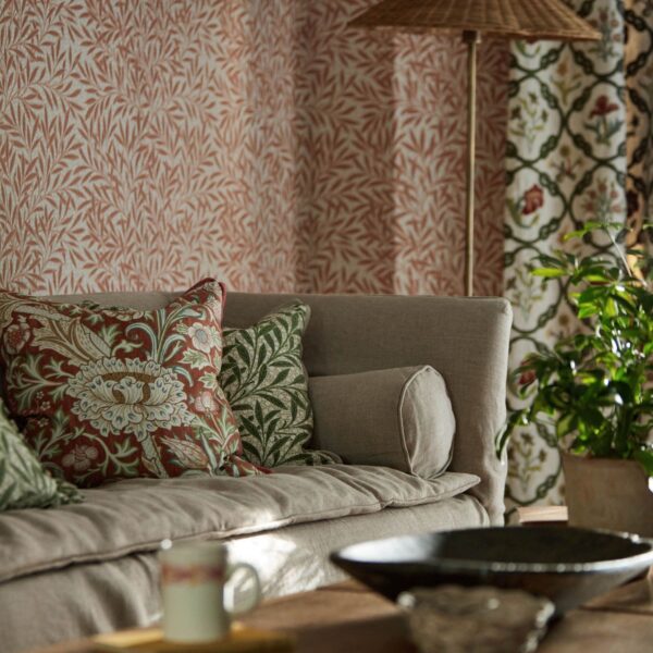 trent-morris-and-co-madder-webbs-blue-fabric-mewf227024-image02 Morris & Co kangas Trent