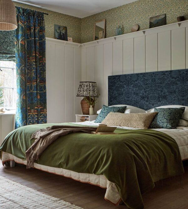 wardle-velvet-morris-and-co-tump-fabric-mwar237297-image02 Morris & Co kangas Wardle Velvet