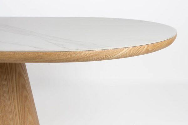 Zuiver toolid Dining Table Almira Oval Oak