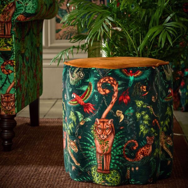 clarke_clarke_emmajshipley_mythica_bosquedreams_f174903_17 Clarke & Clarke kangas Bosque Dreams Velvet