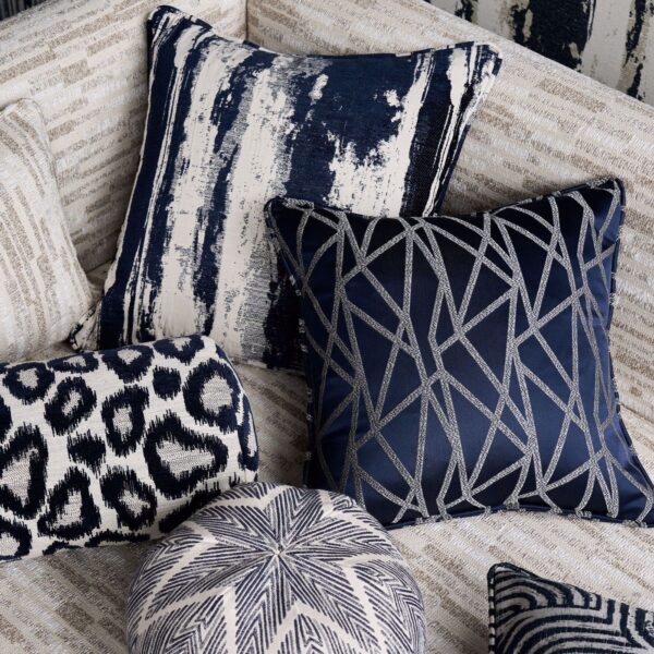 Clarke & Clarke kangas Holzer