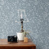 ESTAhome tapeet lilled tuhmid vintage sinine