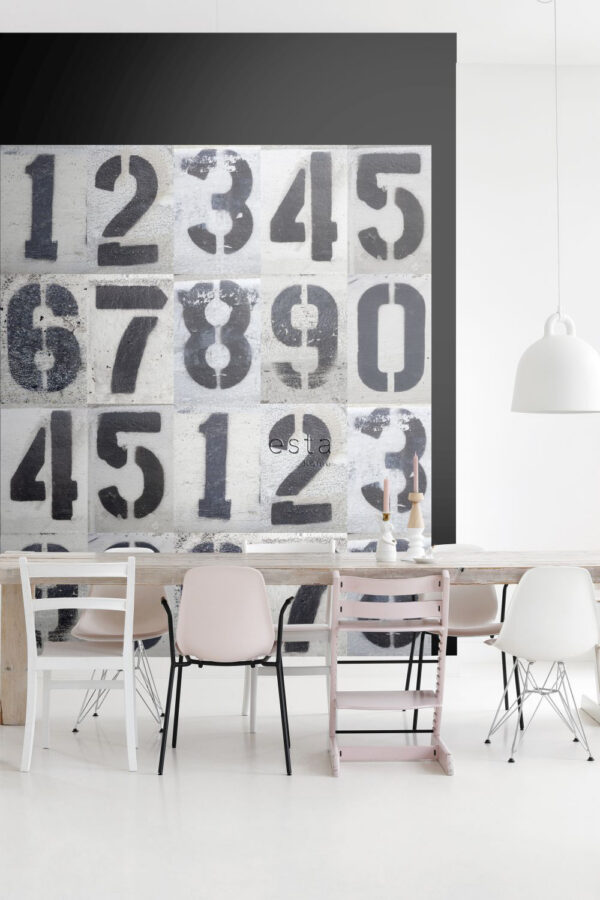 ESTAhome fototapeet spray värvitud numbrid betoonseinal - mustvalge