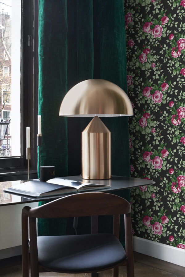 Origin Wallcoverings tapeet roosid - must ja roosa