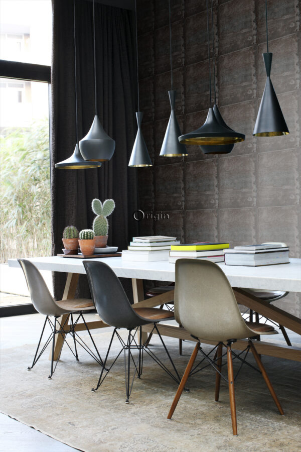 Origin Wallcoverings tapeet suured roostes metallplaadid naeltega - must ja tume petrolsinine