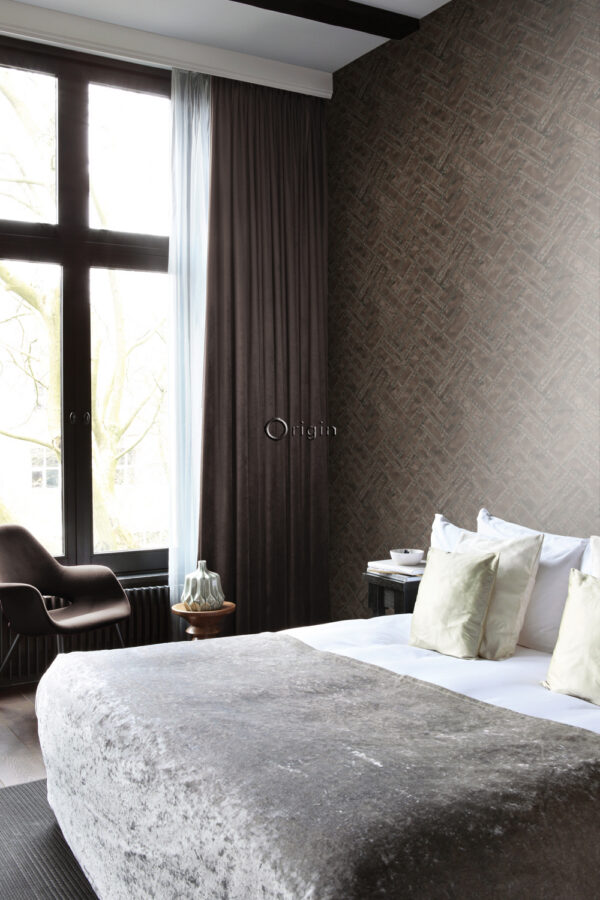 Origin Wallcoverings tapeet klopitud metallplaadid naeltega kalasaba - roostepruun