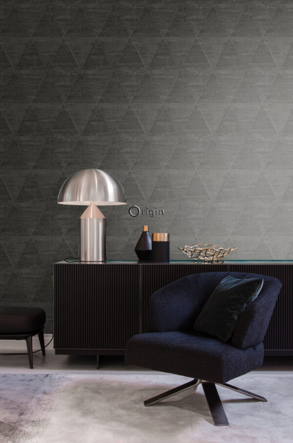 Origin Wallcoverings tapeet kulunud metall kolmnurgad - must