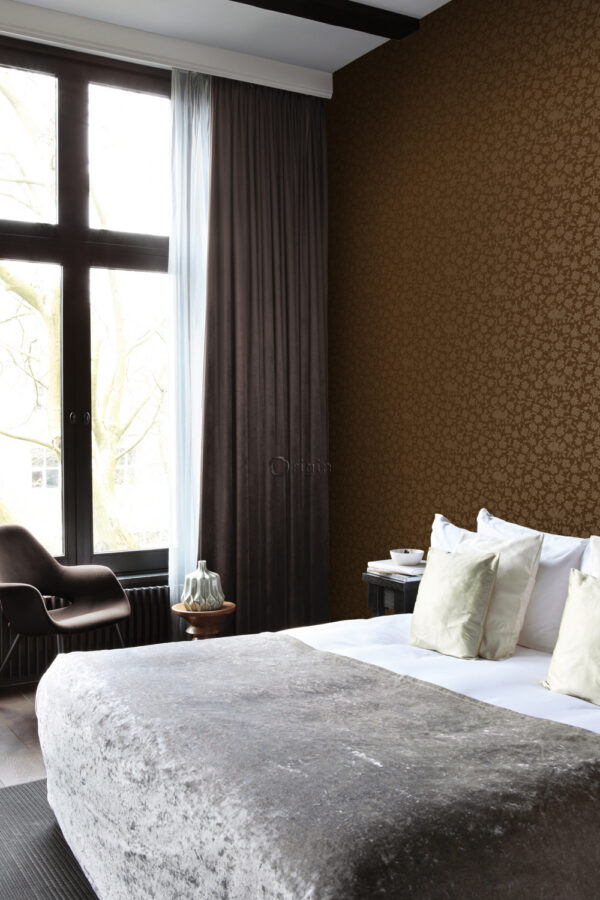 Origin Wallcoverings lillemotiiv tapeet - pruun ja hele läikiv kuld