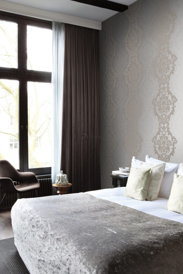 Origin Wallcoverings tapeet ornament taupe ja läikiv pronks