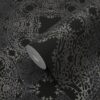 Origin Wallcoverings tapeet graafiline vorm - must ja hõbedane