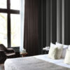 Origin Wallcoverings tapeediribad - must ja läikiv pronks