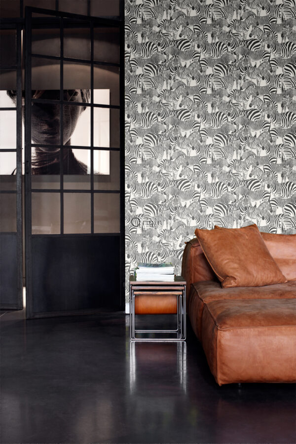 Origin Wallcoverings tapeet sebrad - must ja valge