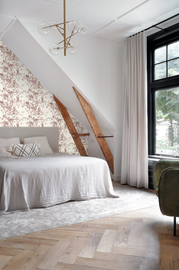 Origin Wallcoverings linnumotiiv graveeringuga tapeet - elevandiluuvalge ja läikiv vaskpruun
