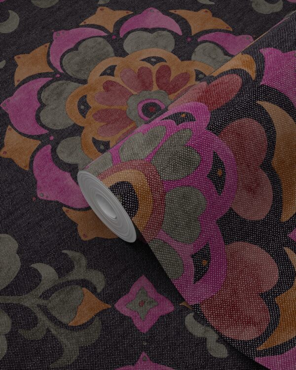 Origin Wallcoverings tapeet suzani lilled - must, oranž ja roosa