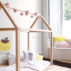 Origin Wallcoverings tapeet rombimotiiv - pastelse pulbriline roosa ja mattvalge