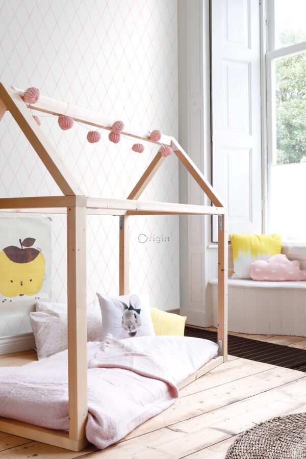 Origin Wallcoverings tapeet rombimotiiv - pastelse pulbriline roosa ja mattvalge