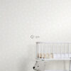 Origin Wallcoverings tapeet täpiline mattvalge ja läikiv hõbehall
