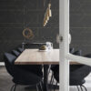 Origin Wallcoverings graafilised jooned tapeet - must ja kuld
