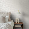Origin Wallcoverings tapeet ginkgo lehed - läikiv soe hall
