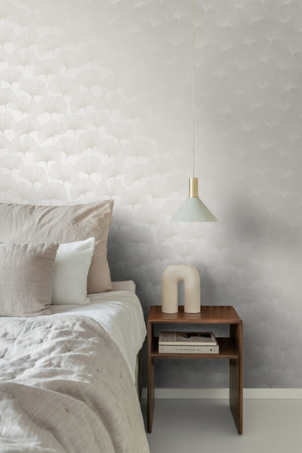 Origin Wallcoverings tapeet ginkgo lehed - läikiv soe hall