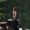 Origin Wallcoverings loomanahk mustriga tapeet - tume roheline